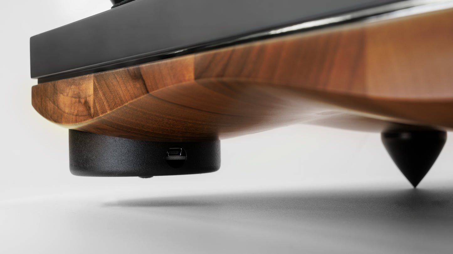 Pianosa Walnut Turntable